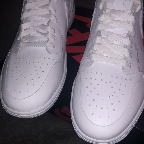 Jordan noises canceling 1’s